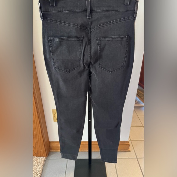 NWT (In Plastic Wrap) Women’s AYR Size 31 x 26 “The Riser” Style Jeans in Onyx - Picture 6 of 12
